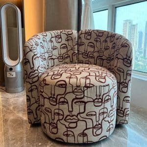 LEO ARM CHAIR
